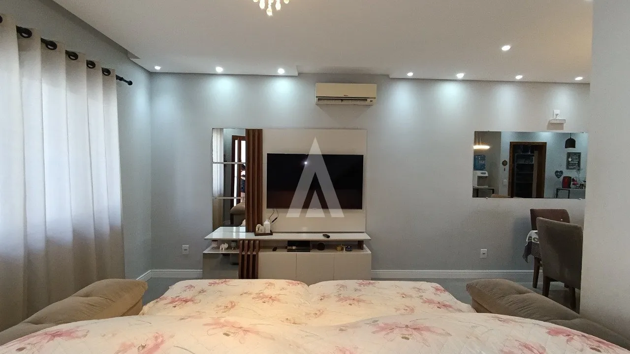Casa geminado com 1 suíte e 2 quartos à venda no bairro Floresta em Joinville-SC por R$790.000,00. — foto 4