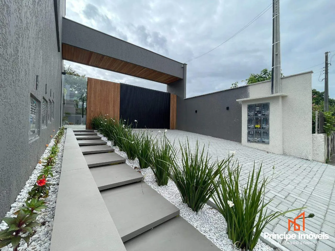 Casa em Condomínio com 3 quartos no América em Joinville — foto 2