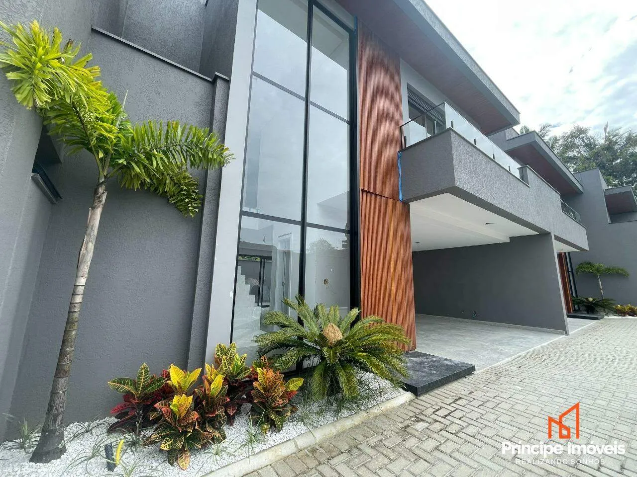 Casa em Condomínio com 3 quartos no América em Joinville — foto 3