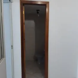 Sala comercial para locação no centro de Blumenau, em frente ao colégio Sagrada Família. — foto 7