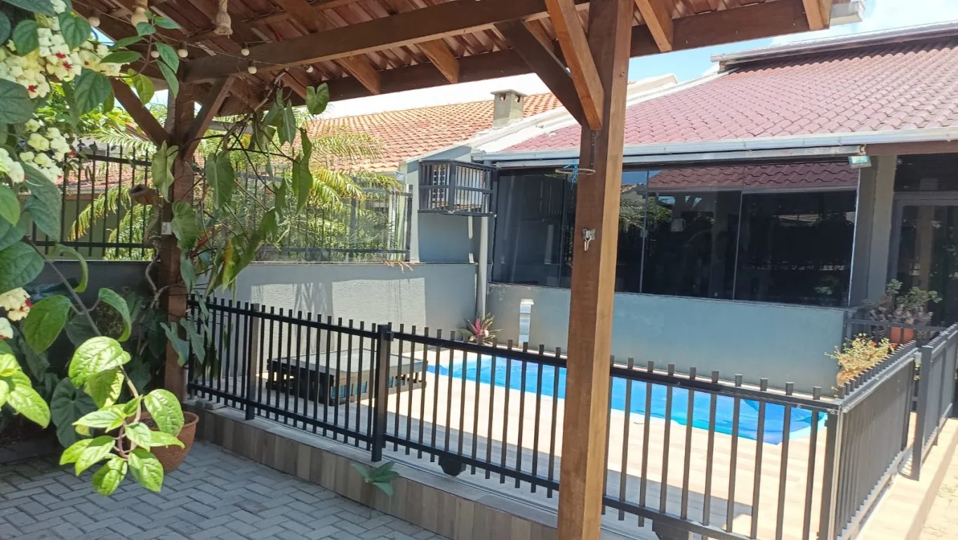 Casa à venda em Penha - a apenas 600 metros da praia! — foto 2