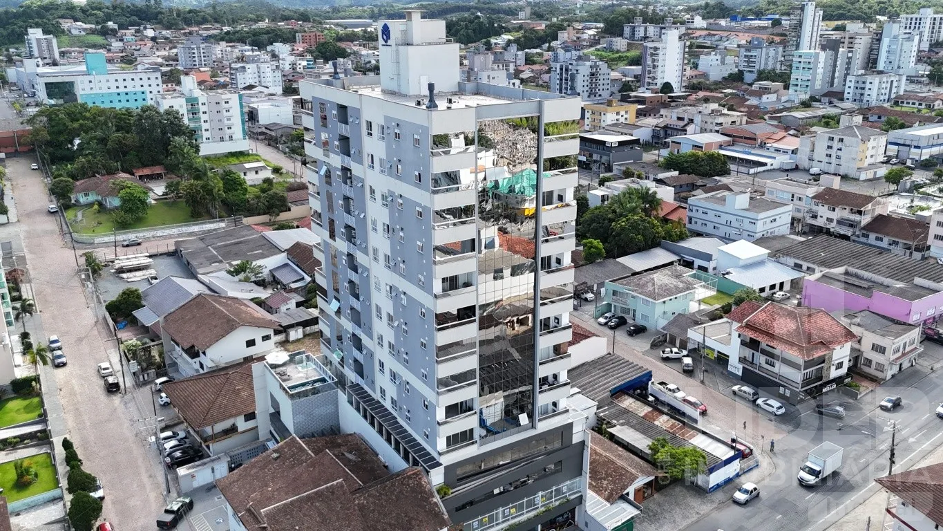 Apartamento com 3 suítes em Indaial com 138,32m privativos - foto 1