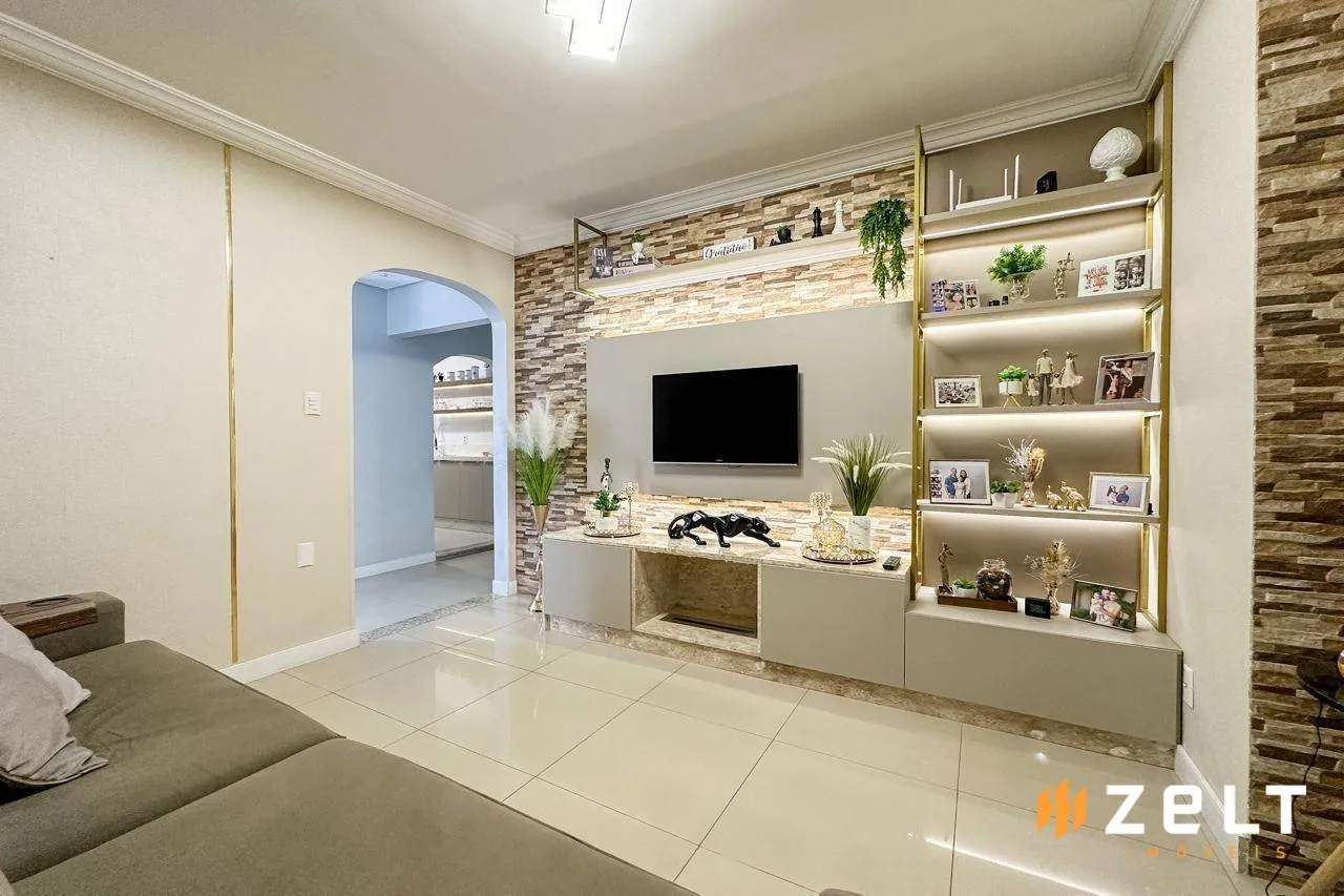 Casa · para alugar · 4 quartos · 290m² · Salto, Blumenau