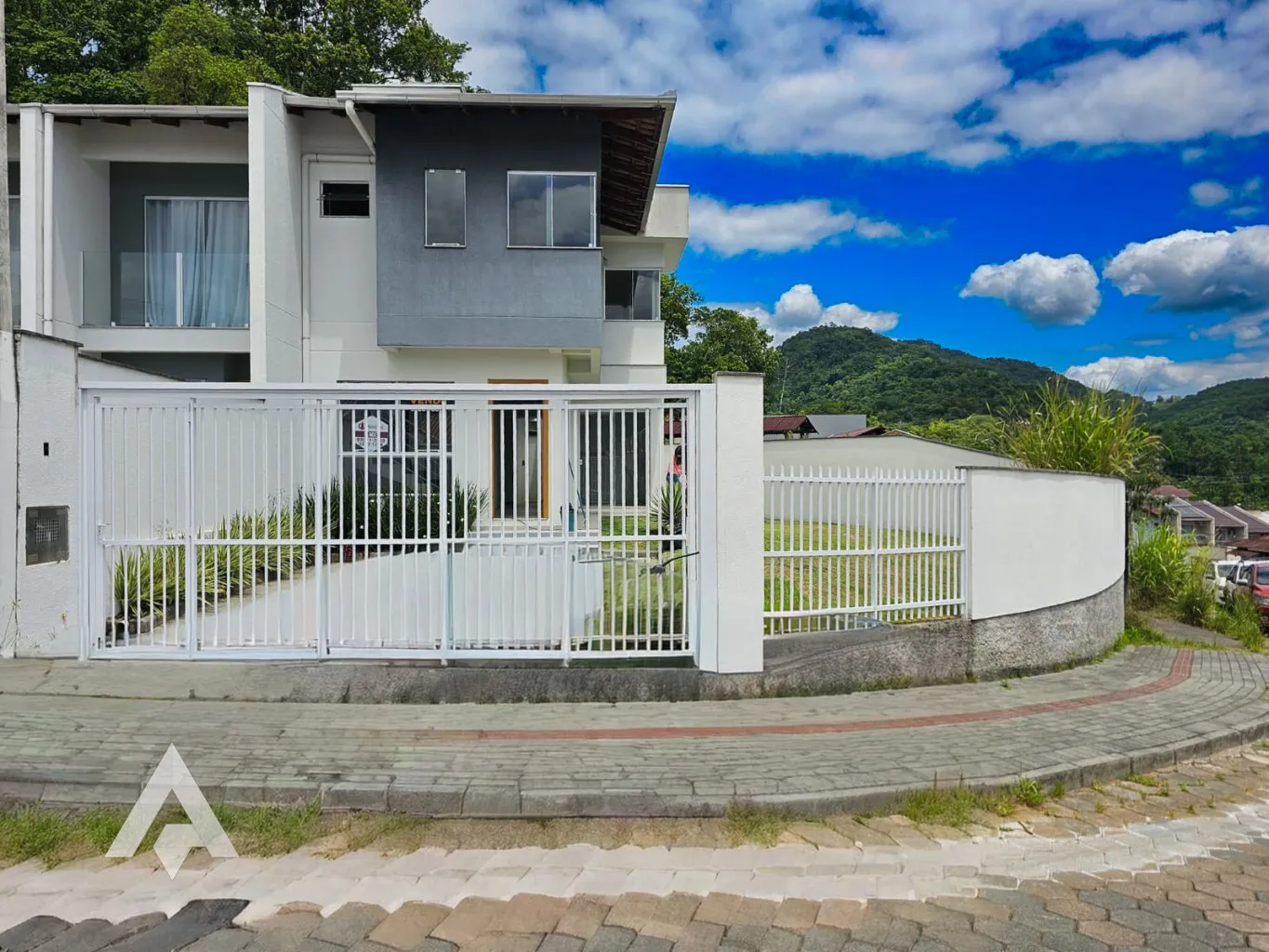 Casa de 3 dormitórios à venda por R$ 475.000,00 - Bairro Passo Manso - Blumenau/SC - foto 1