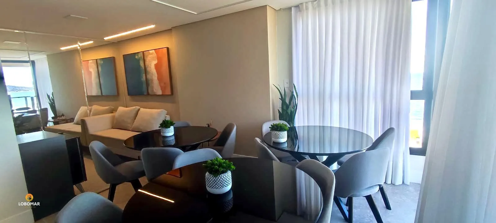 Apartamento com 3 Suítes e 2 Vagas no Bairro Itacolomi - Balneário Piçarras/SC — foto 5