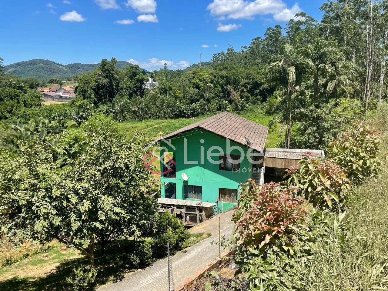 Oportunidade de imóvel no Bairro Testo Central na cidade de Pomerode com 02 casas para locação somando 174m de construção num terreno de 579,00m. — foto 2
