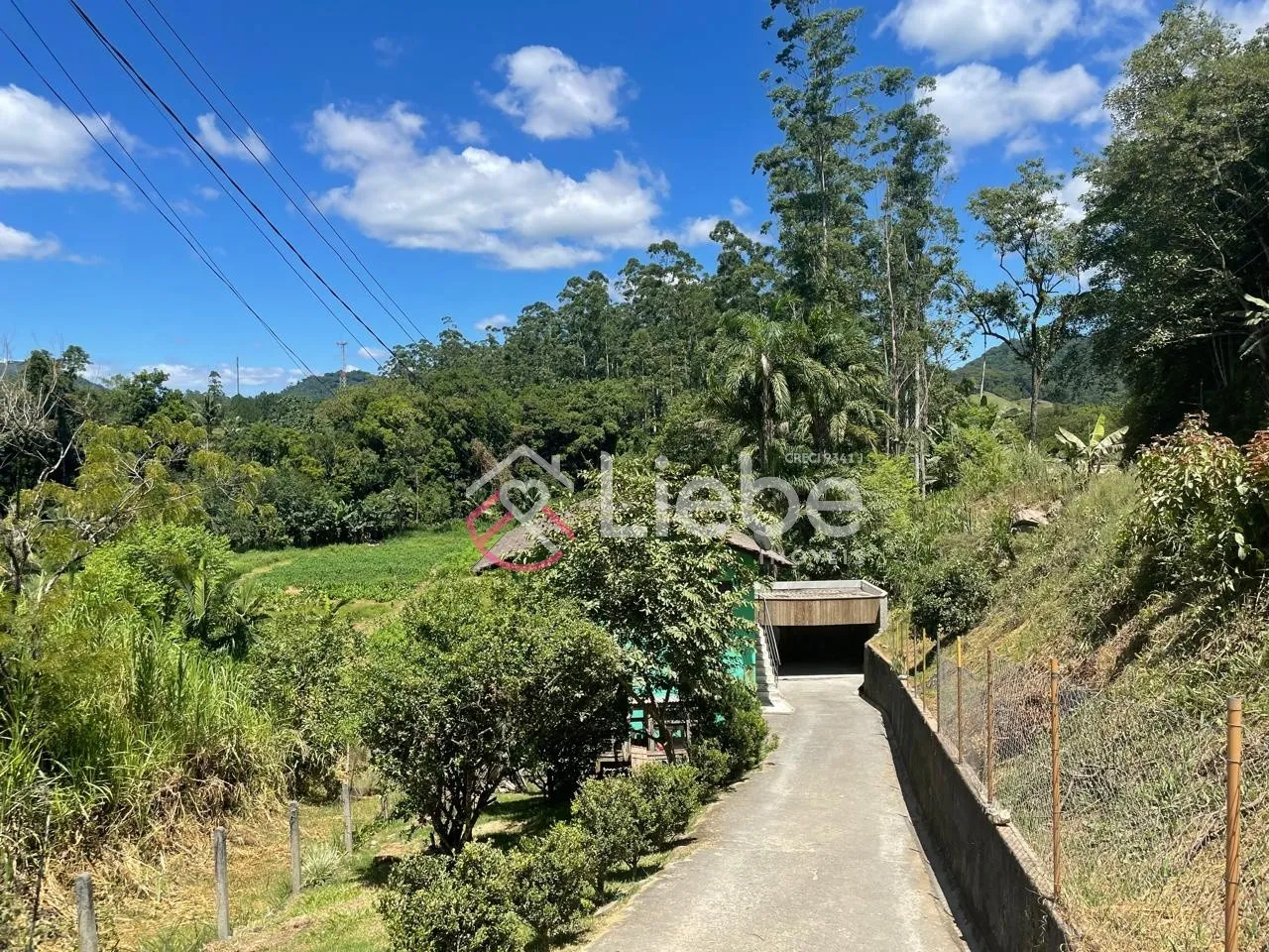 Oportunidade de imóvel no Bairro Testo Central na cidade de Pomerode com 02 casas para locação somando 174m de construção num terreno de 579,00m. — foto 6