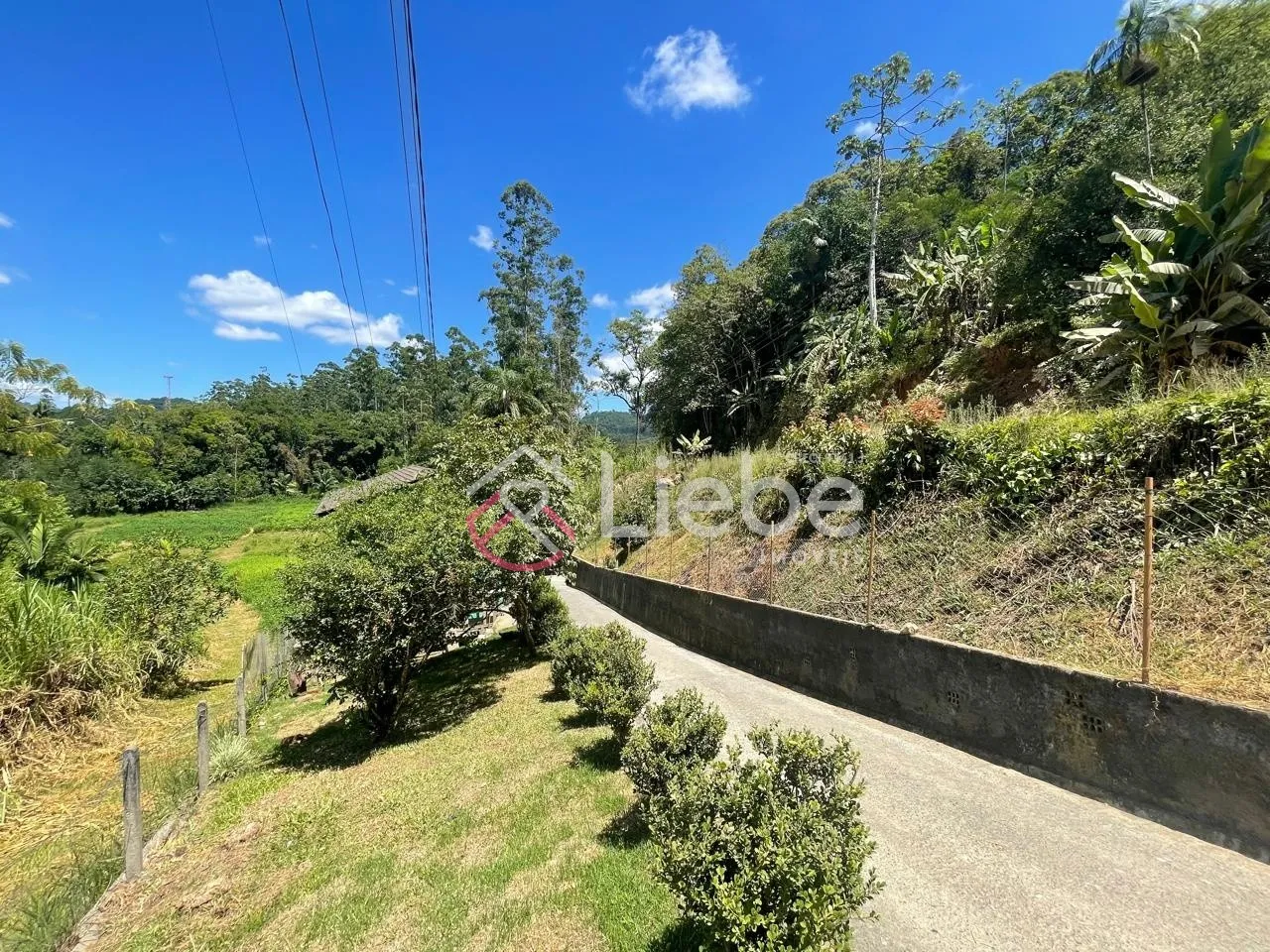 Oportunidade de imóvel no Bairro Testo Central na cidade de Pomerode com 02 casas para locação somando 174m de construção num terreno de 579,00m. — foto 7