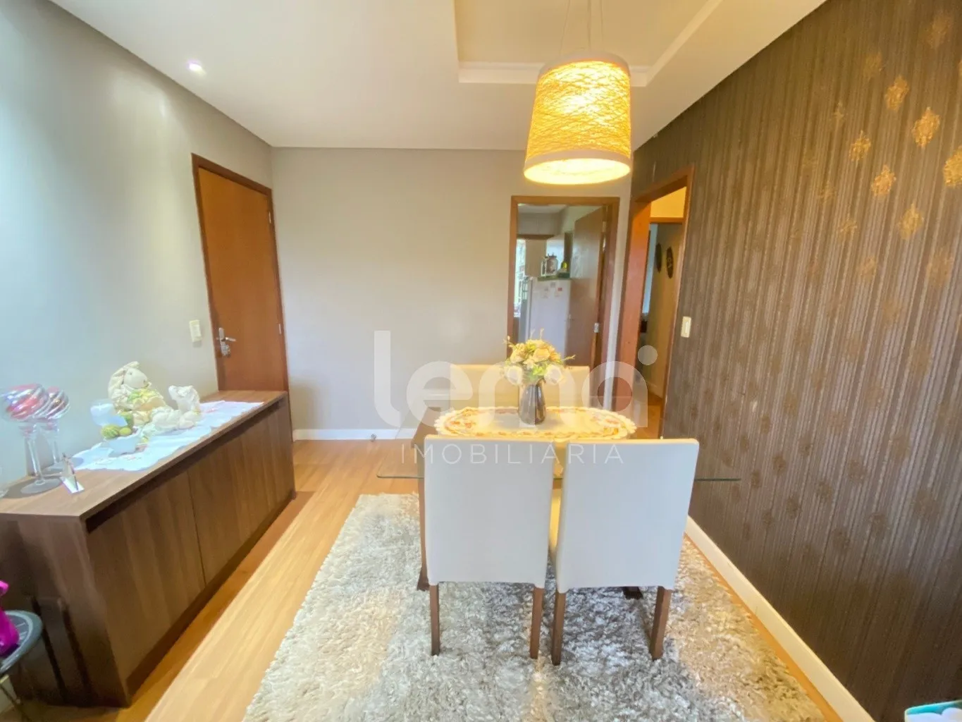 Apartamento semimobiliado com 3 dormitórios, no bairro Água Verde em Blumenau. — foto 5