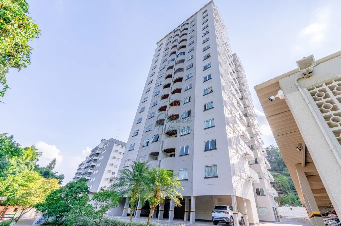 APARTAMENTO NA REGIÃO DA ALAMEDA RIO BRANCO - Região Central de Blumenau - foto 1