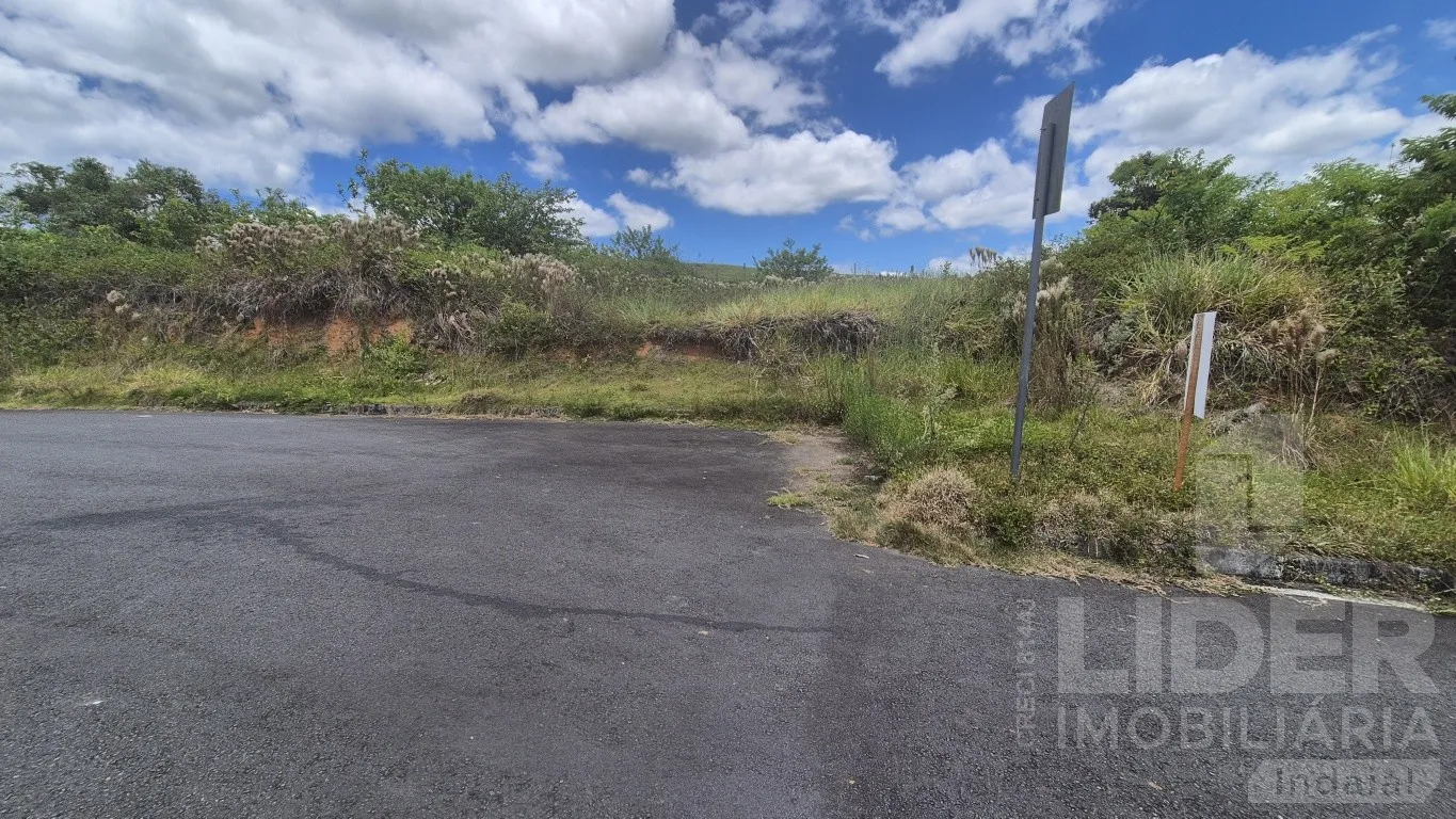 Terreno no bairro Estrada das Areias com 472,36m com 20m de frente - foto 1