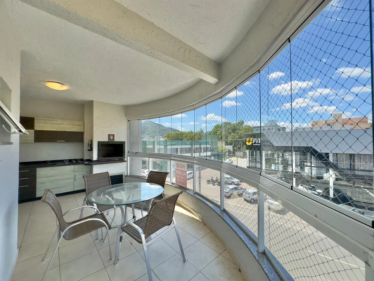 Apartamento semimobiliado no Centro de Indaial - foto 1