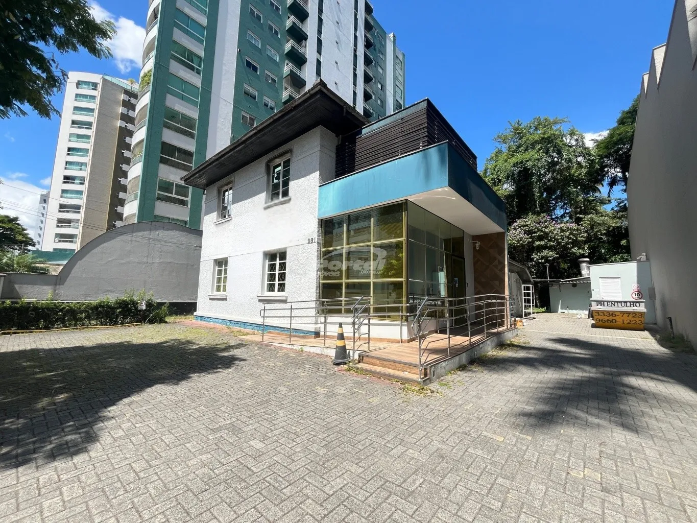 Casa comercial disponível para locação no Bairro Jardim Blumenau - foto 1