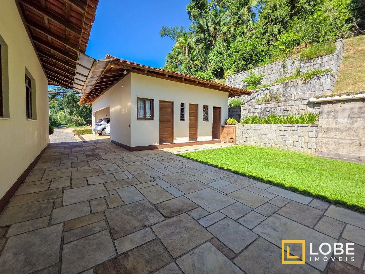 Excelente oportunidade para quem busca espaço, conforto e contato com a natureza, sem abrir mão da praticidade urbana. — foto 5