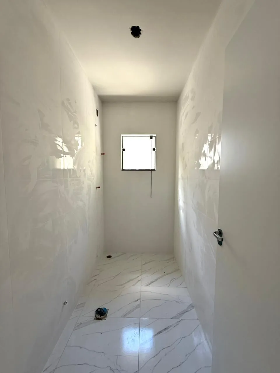 CASA COM PASSAGEM LATERAL POR 310 MIL — foto 7