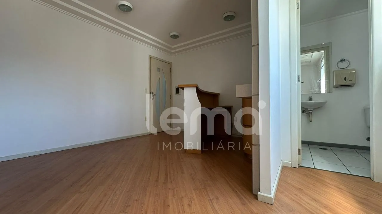 Sala comercial no bairro Garcia em Blumenau. — foto 3