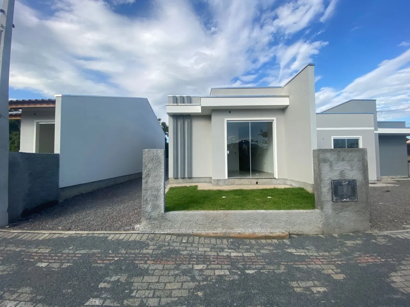 Casa com 3 Quartos (1 Suíte) e Amplo Terreno em Indaial — foto 2