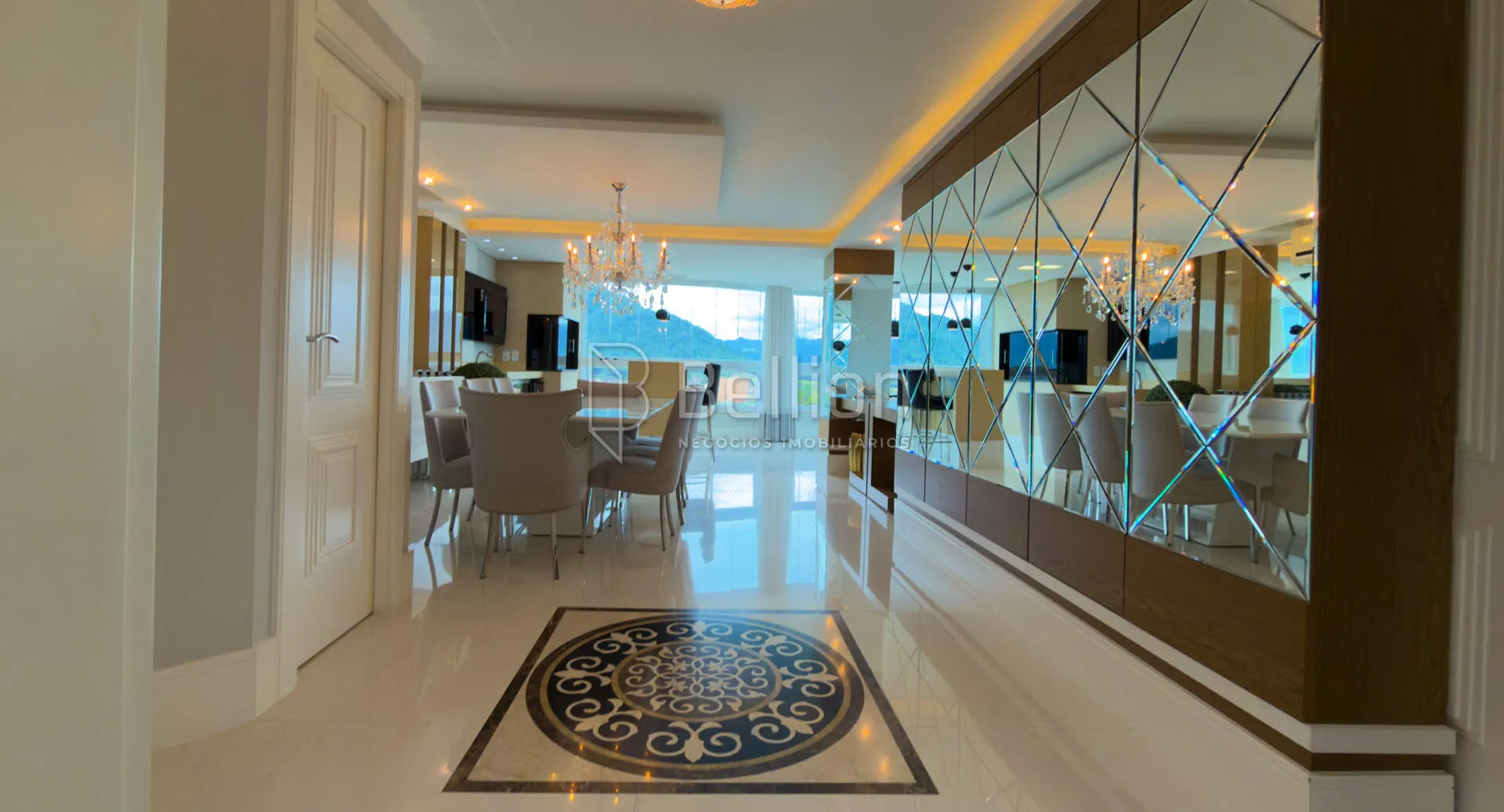 Apartamento mobiliado com 3 suítes no Centro de Timbó — foto 4