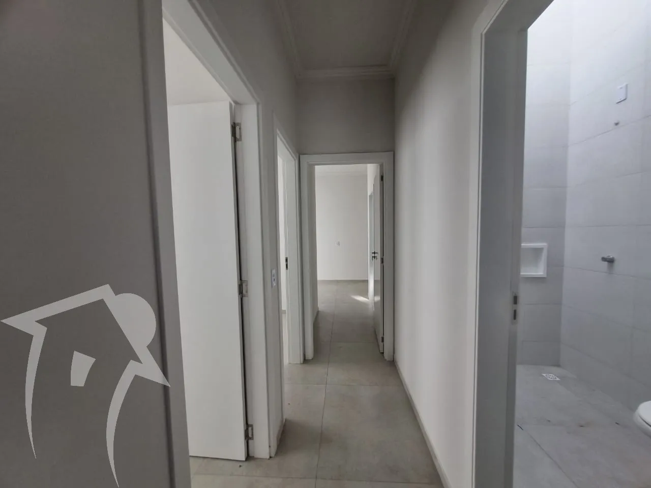 Casa Moderna com Suíte, Terreno Amplo e Espaço para Lazer em Indaial — foto 4