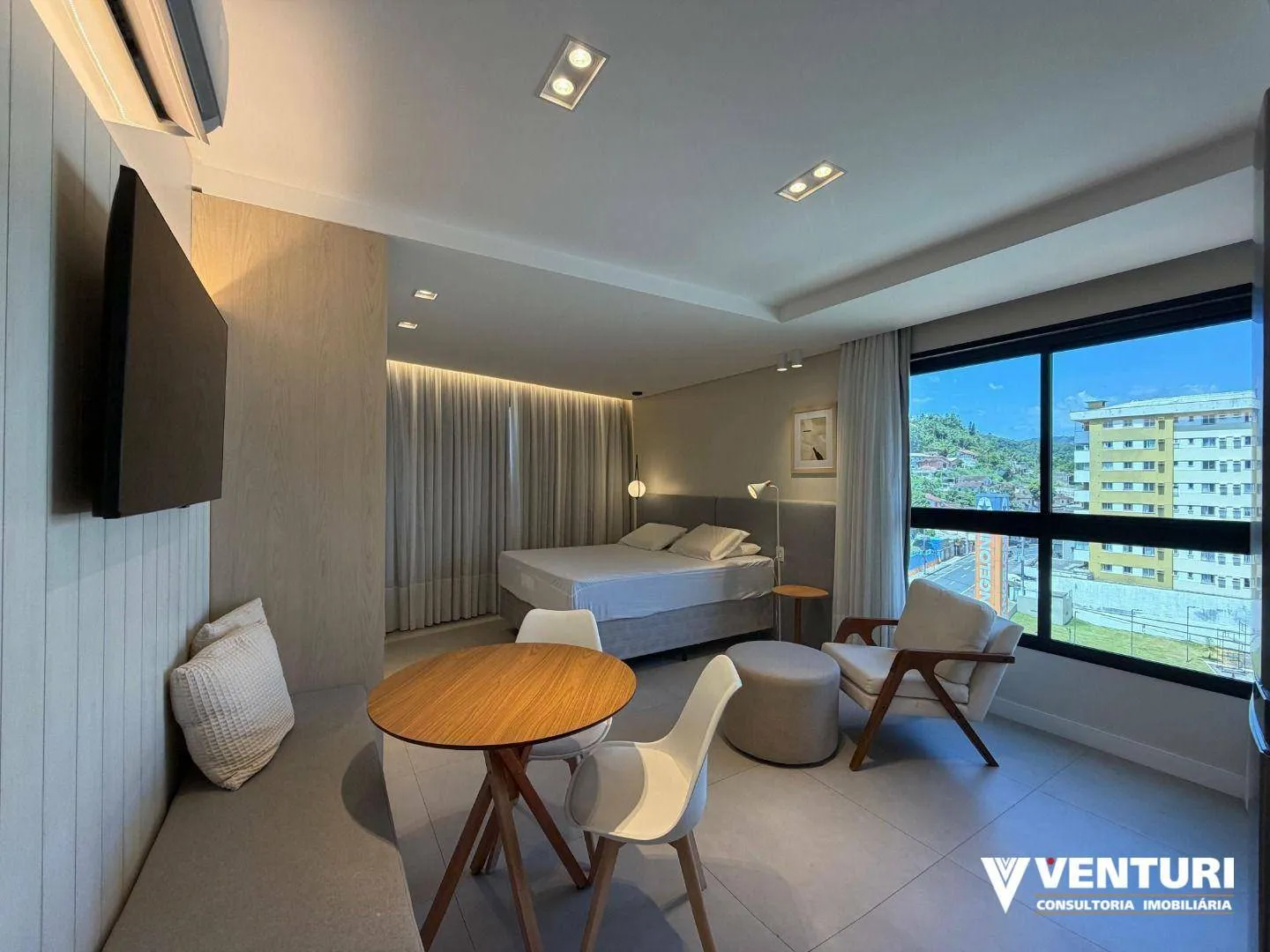 Apartamento com 1 dormitório para alugar, 34 m por R$ 3.650,00/mês - Velha - Blumenau/SC - foto 1