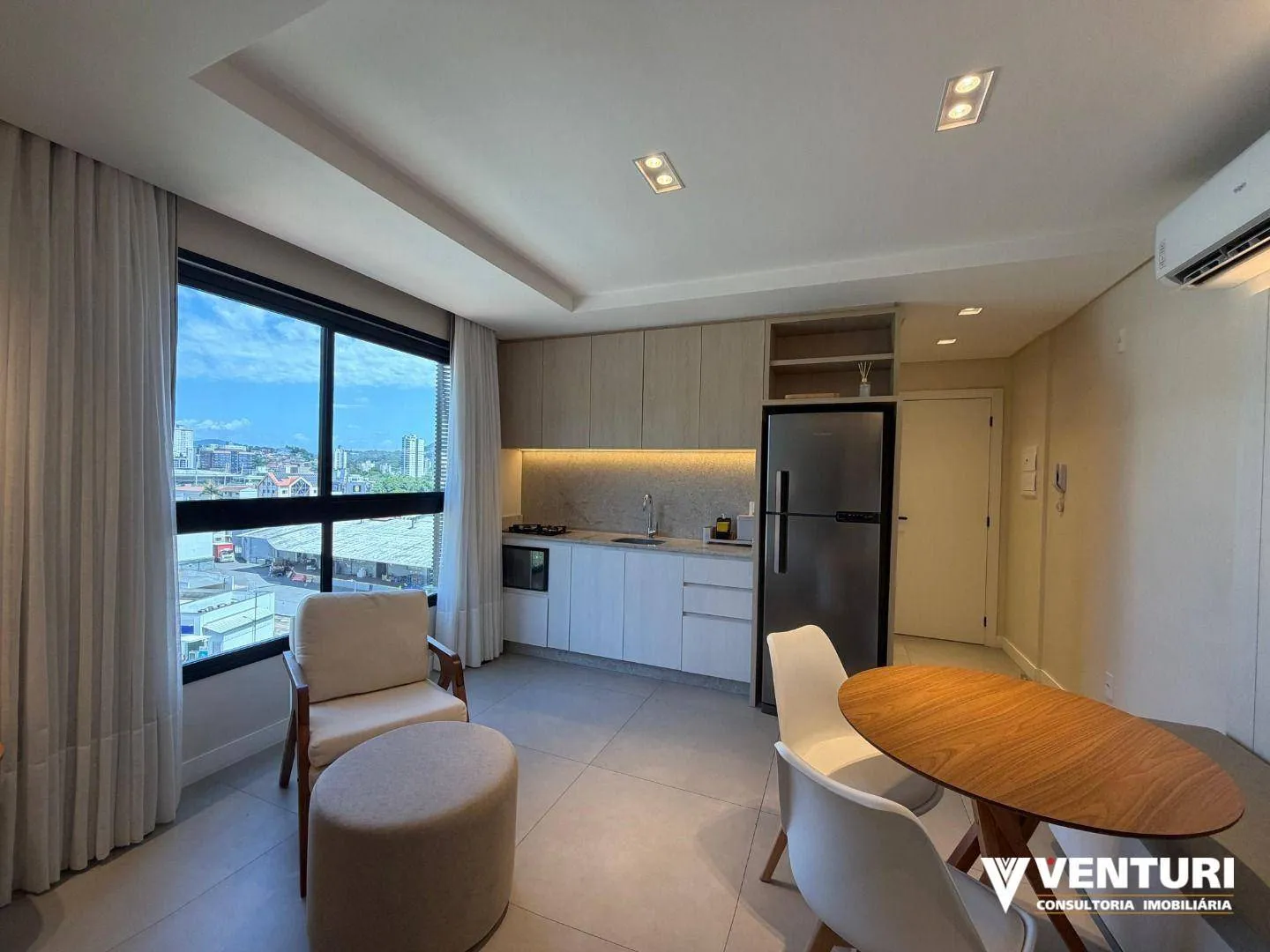 Apartamento com 1 dormitório para alugar, 34 m por R$ 3.650,00/mês - Velha - Blumenau/SC — foto 2