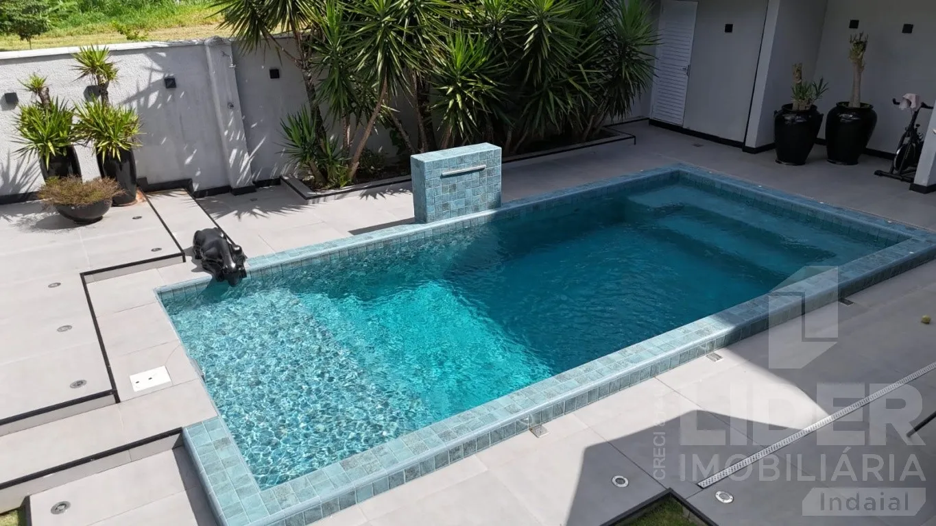 Casa de alto padrão com 3 dormitórios sendo 290,00m de área construída no bairro Estados Indaial/SC — foto 6