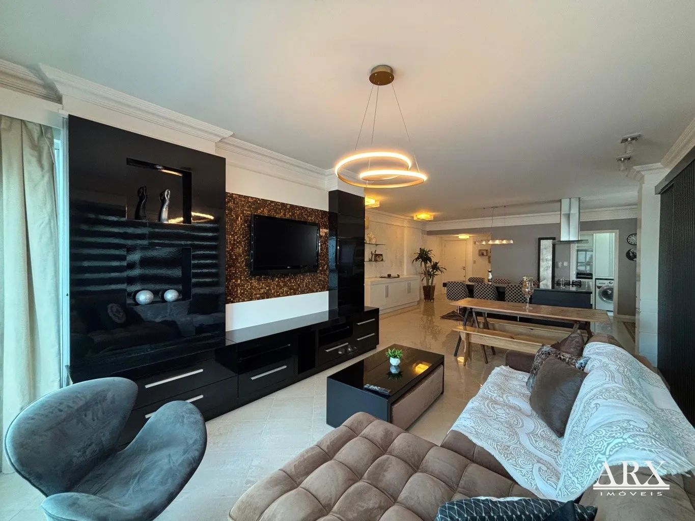 Apartamento com Vista Mar à Venda na Rua 3900 - Balneário Camboriú — foto 2