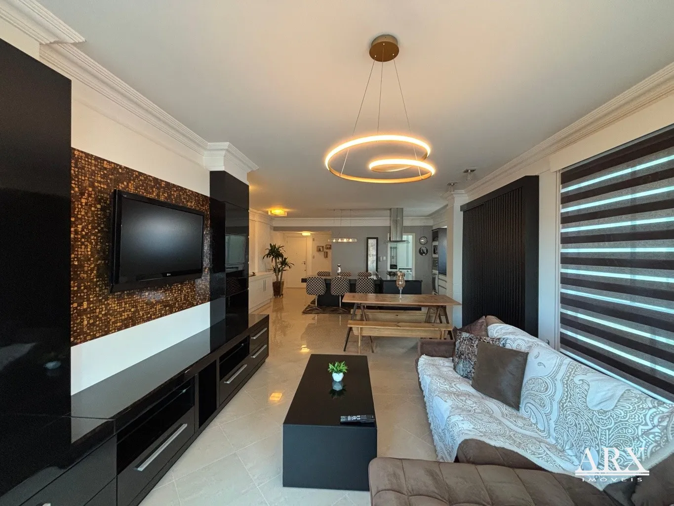 Apartamento com Vista Mar à Venda na Rua 3900 - Balneário Camboriú — foto 3