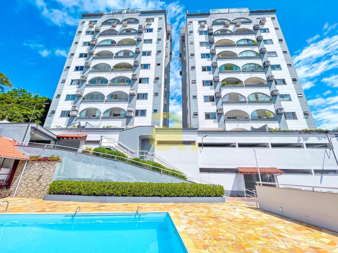 AMPLO APARTAMENTO LOCALIZADO NO CENTRO DE BLUMENAU — foto 5