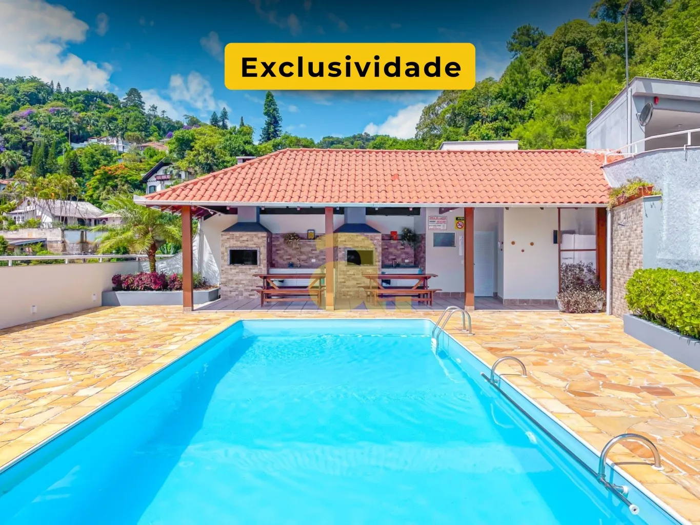 AMPLO APARTAMENTO LOCALIZADO NO CENTRO DE BLUMENAU - foto 1