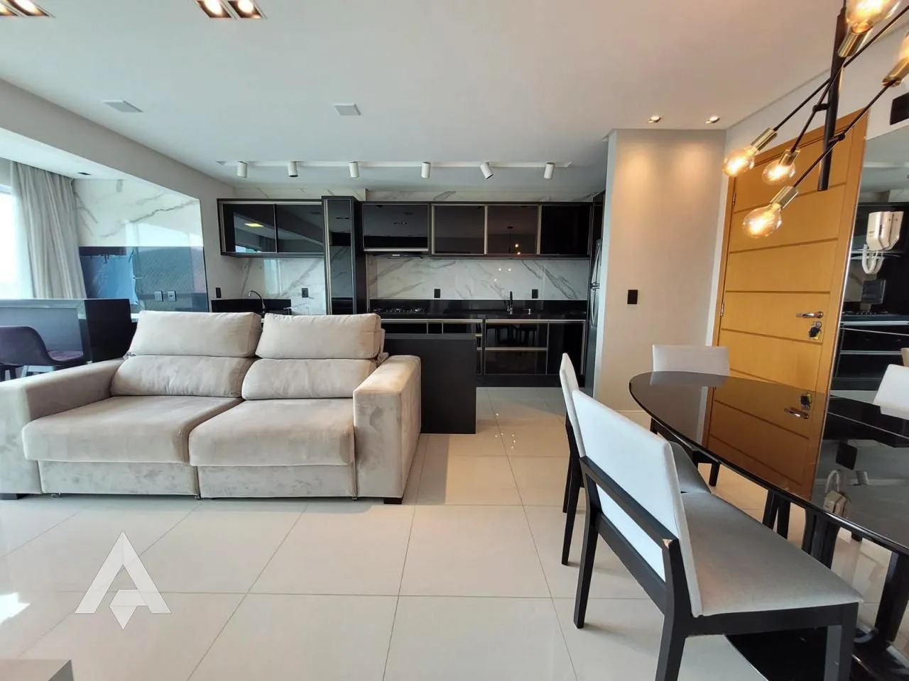 Apartamento mobiliado de 2 dormitórios à venda por R$ 560,000,00 - Bairro Itoupava Norte - Blumenau/SC — foto 2