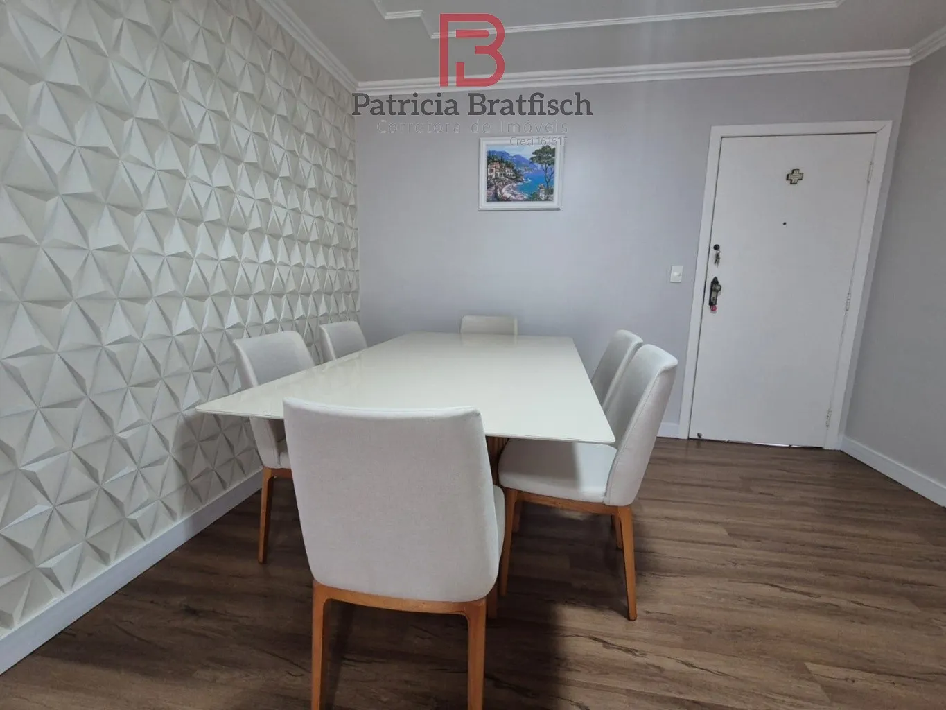 Amplo apartamento semi mobiliado, com 03 dormitórios sendo 01 suíte. Localização privilegiada na região Central de Blumenau. — foto 6