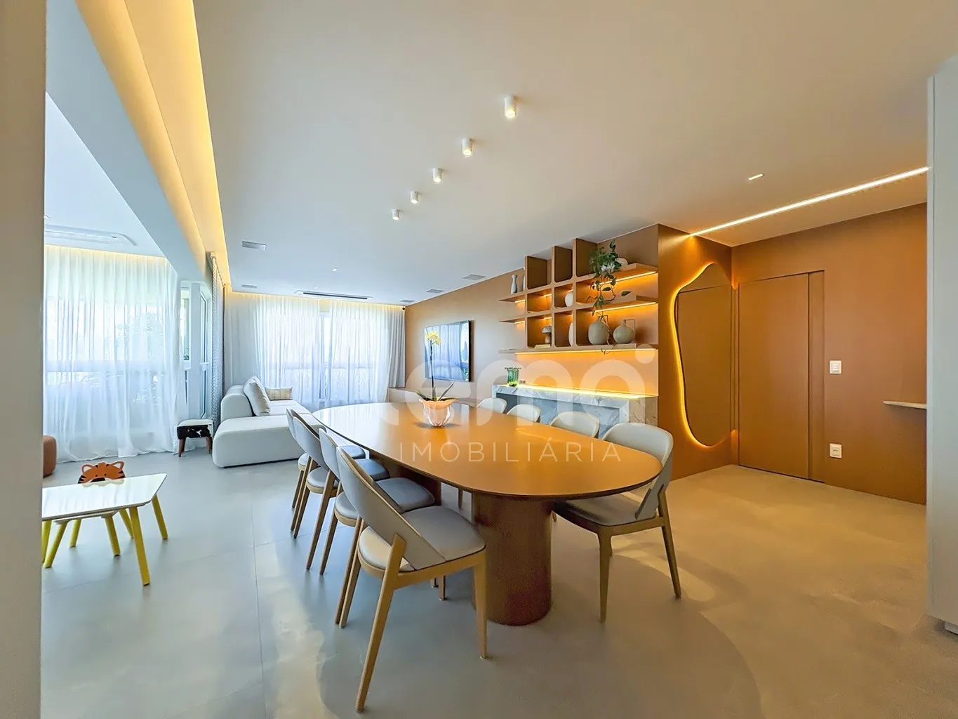 Apartamento mobiliado, equipado e decorado com 3 suítes no bairro Jardim Blumenau, em Blumenau. - foto 1