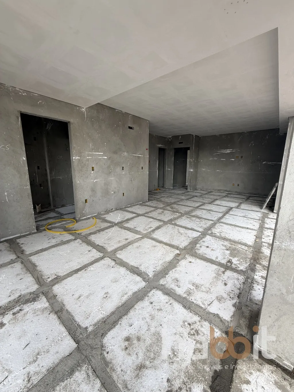 Apartamento Garden Suspenso exclusivo no 10 andar oferece 200m privativos, combinando o conforto e a liberdade de um garden com a sofisticação, vista e privacidade de um andar elevado. — foto 7