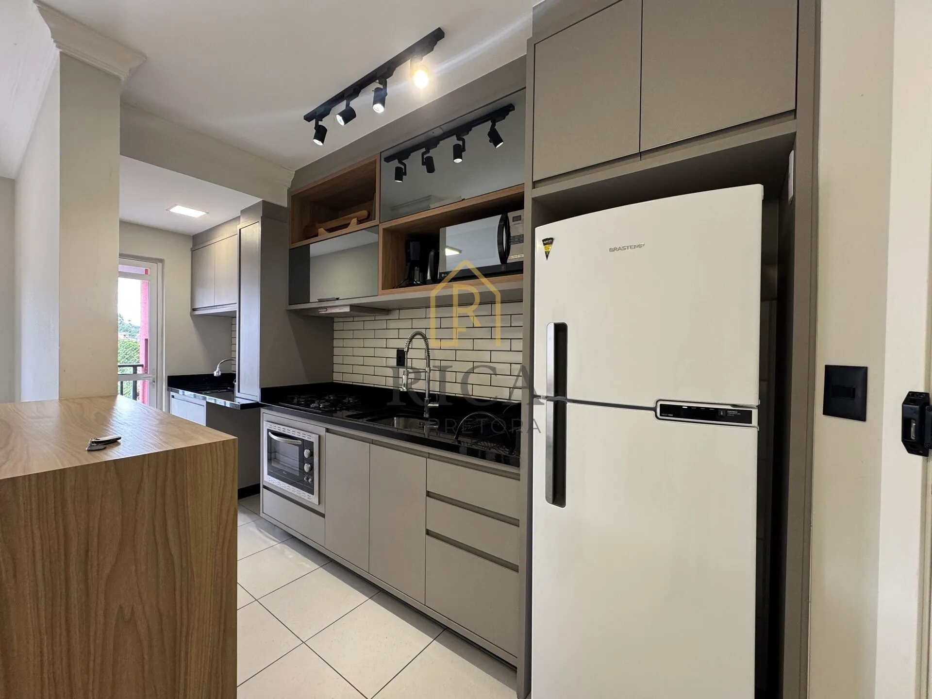 Apartamento com 02 dormitórios totalmente mobiliado à venda no bairro Escola Agrícola! - foto 1
