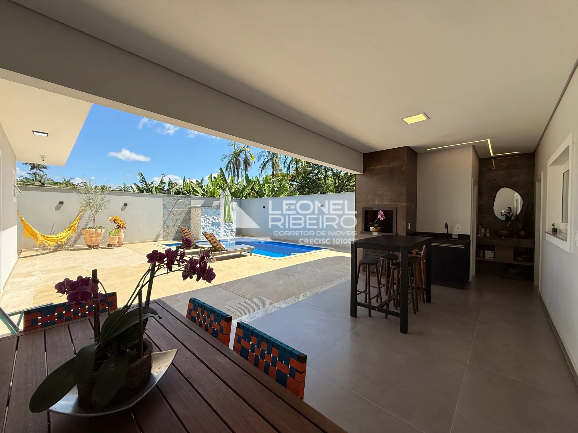 Casa alto padrão à venda com 3 dormitórios (suítes) à venda, 233 m no bairro das Capitais em Timbó-SC — foto 6