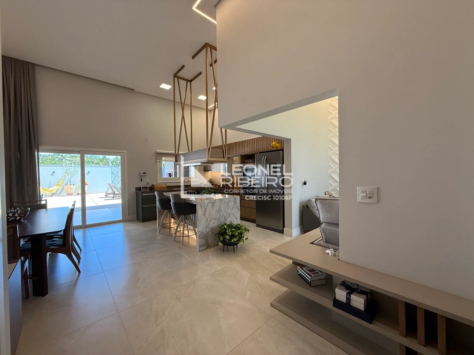 Casa alto padrão à venda com 3 dormitórios (suítes) à venda, 233 m no bairro das Capitais em Timbó-SC — foto 7