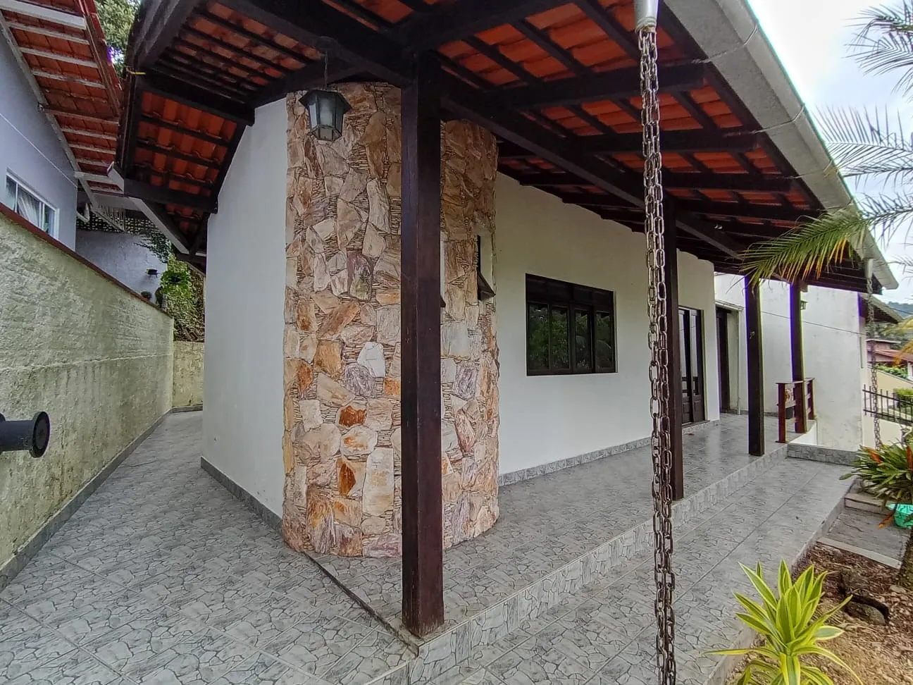 Ótima casa de 03 dormitórios sendo uma suíte no bairro Progresso para venda. — foto 4