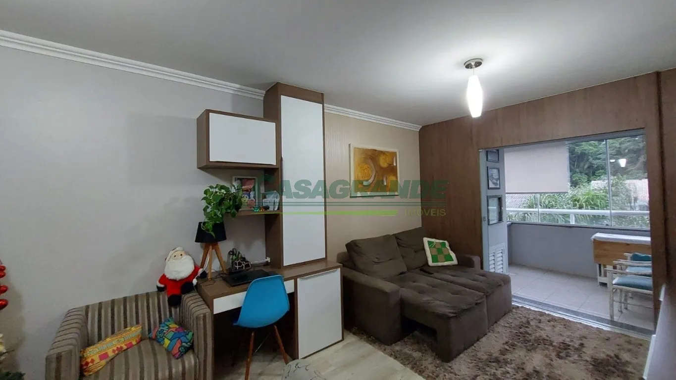 Apartamento amplo em ótima localização no bairro Vila Nova, próximo ao parque Ramiro, Vila Germânica e a poucos minutos do centro. — foto 3