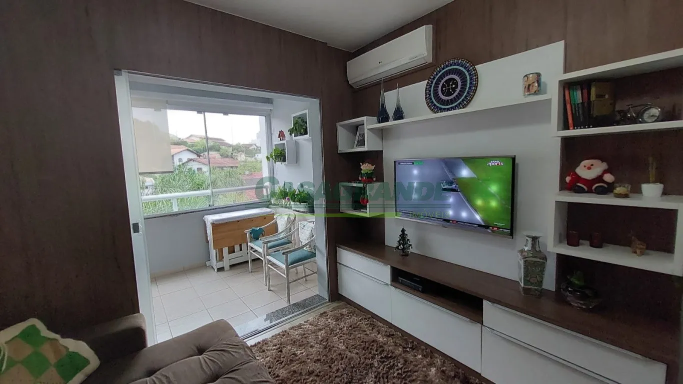 Apartamento amplo em ótima localização no bairro Vila Nova, próximo ao parque Ramiro, Vila Germânica e a poucos minutos do centro. — foto 4