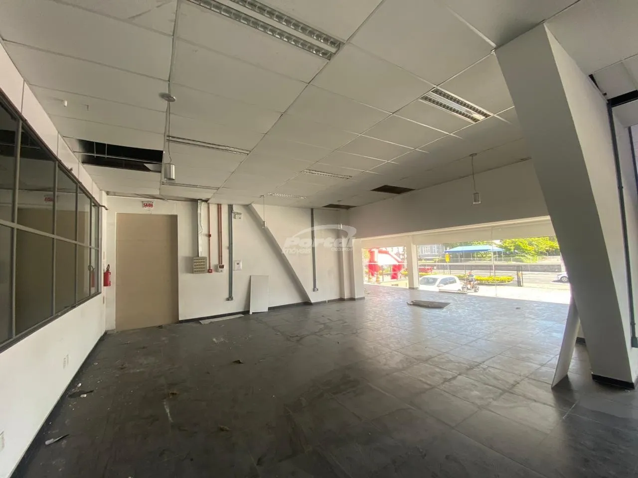 Loja térrea para locação no coração do bairro Victor Konder! — foto 4