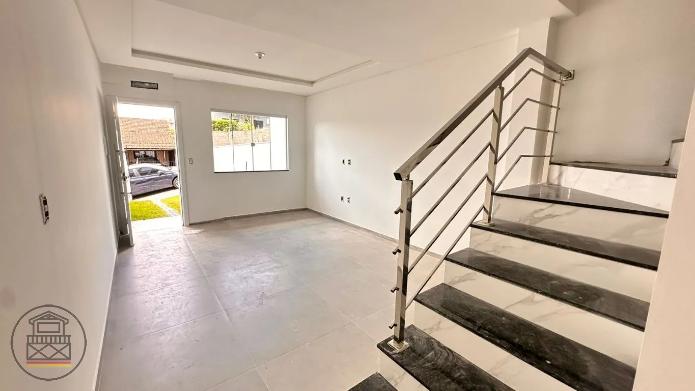 Sobrado com porão de 43m no Bairro Fortaleza — foto 3