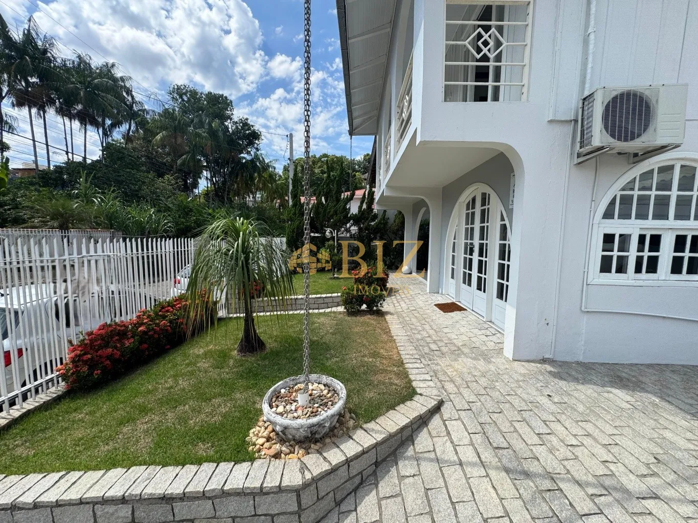 Casa mista em terreno com 304m no início do Bairro Água Verde! — foto 4