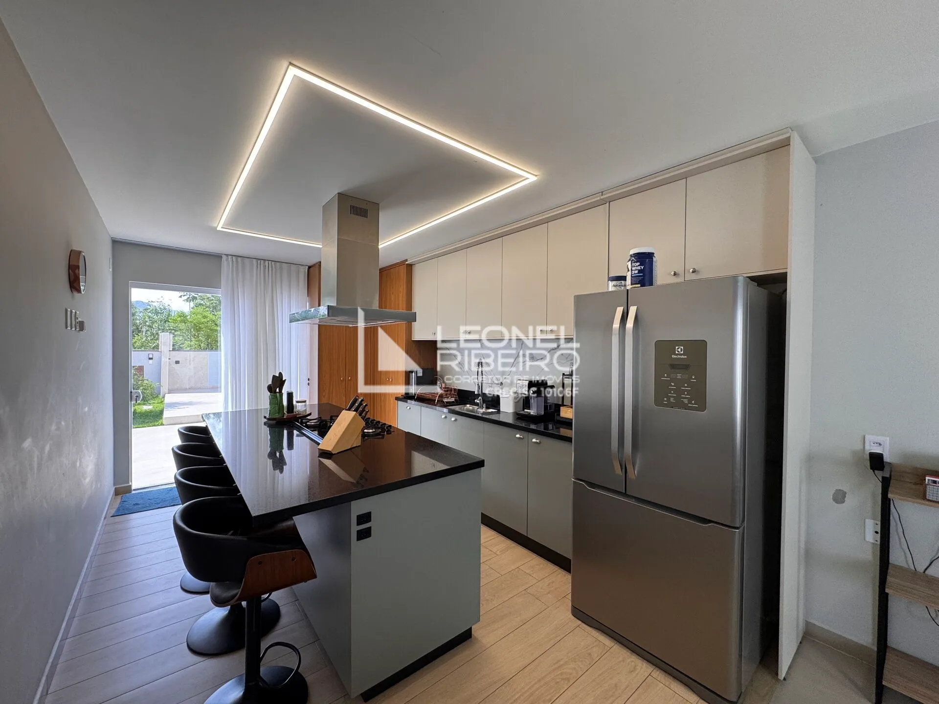 Casa alto padrão com 3 dormitórios (1 suíte) à venda, 126 m no bairro Das Capitais em Timbó-SC — foto 3