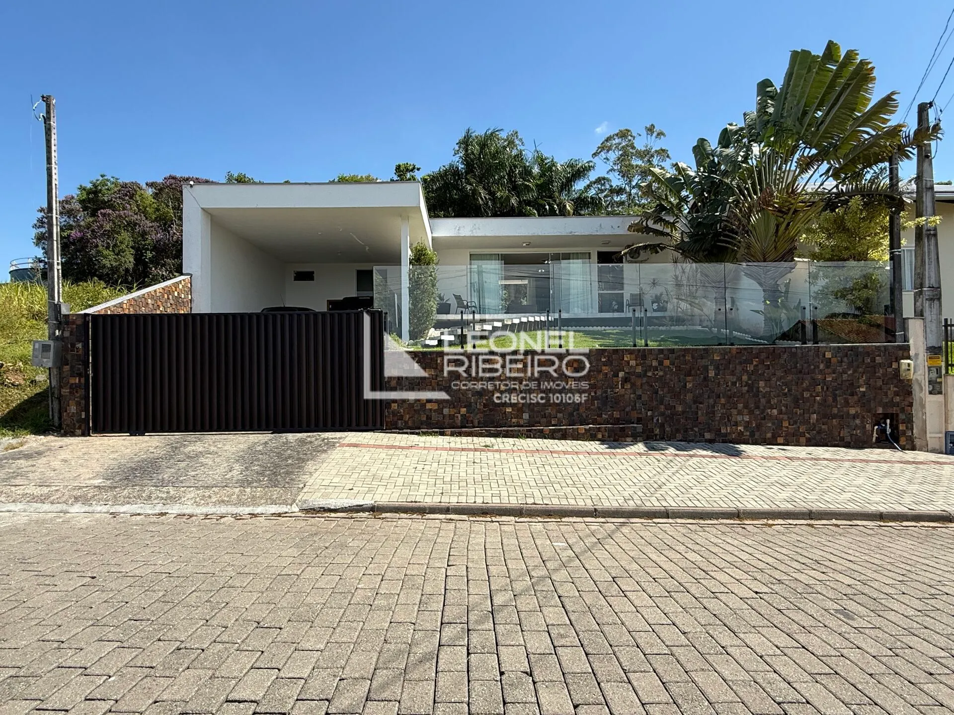 Casa com 3 dormitórios (1 suíte) à venda, 204 m no bairro Quintino em Timbó/SC — foto 2