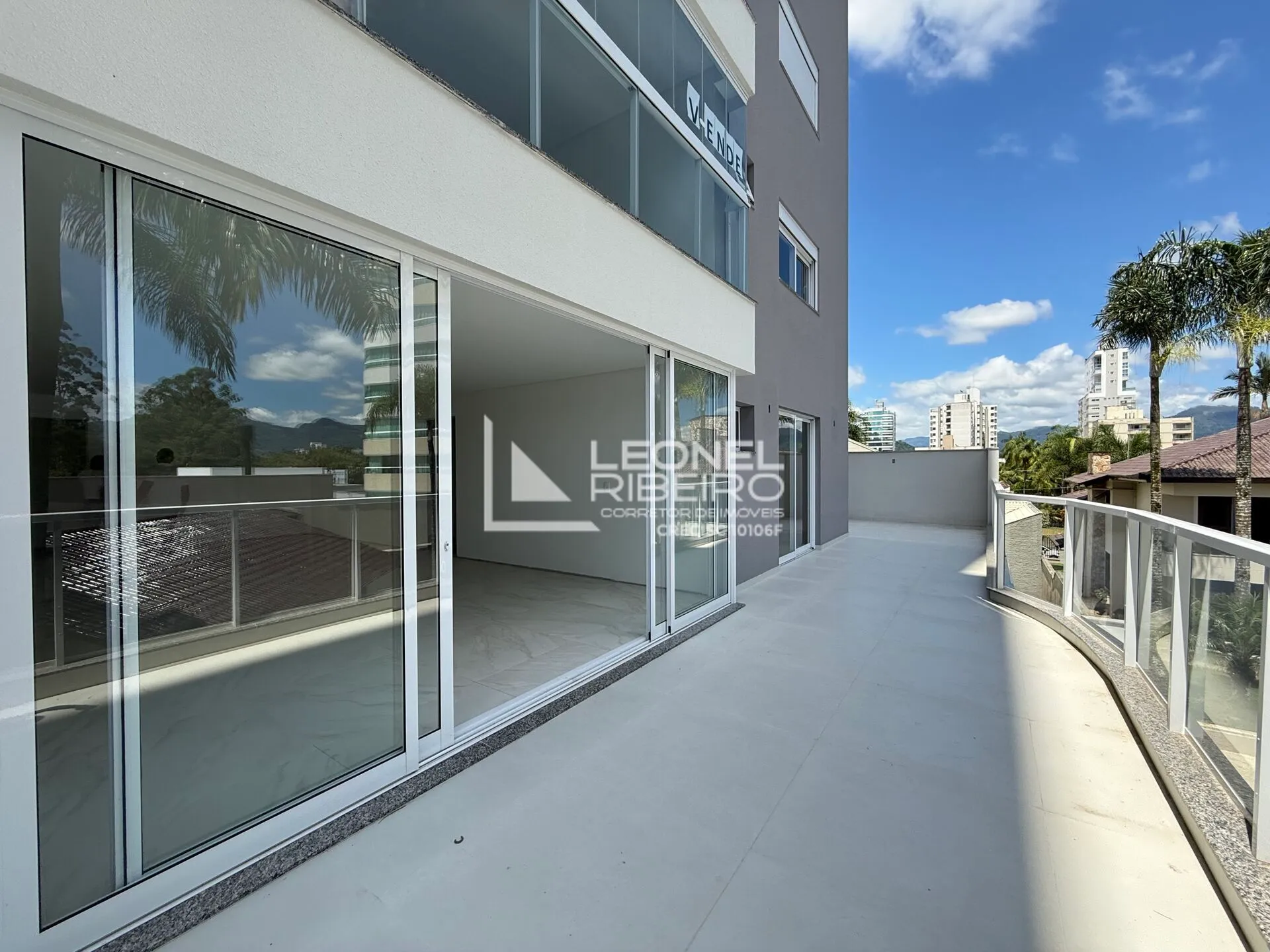 Apartamento com área externa com 3 dormitórios (suítes) à venda, 119 m no bairro Centro em Timbó-SC - foto 1