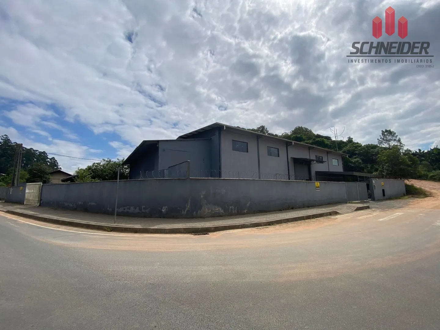 Galpão para alugar no bairro Araponguinhas em Timbó/SC - foto 1