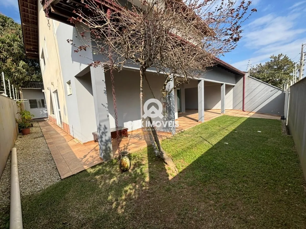 Casa ampla á venda com piscina e área de festa a venda a 800m do mar na Praia Alegre em Penha/SC - foto 1