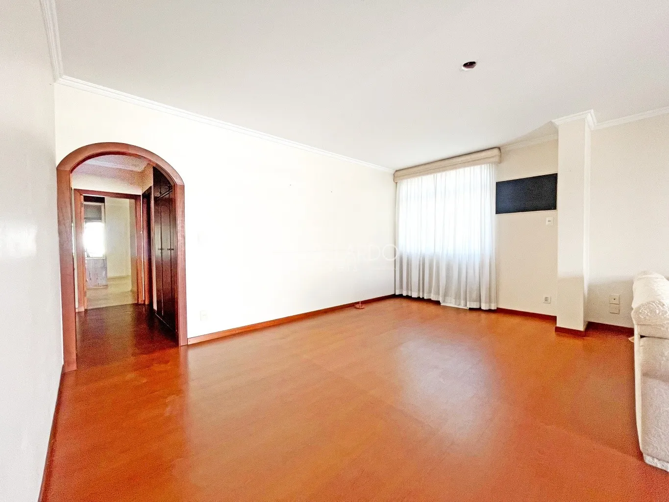 AMPLO APARTAMENTO SEMIMOBILIADO, LOCALIZADO NA RUA NEREU RAMOS - COM 2 SUITES - 2 VAGAS DE GARAGEM - JARDIM BLUMENAU — foto 7