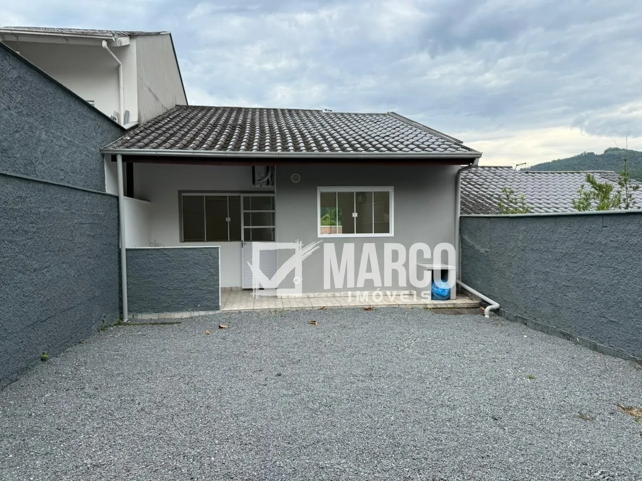 Casa recém reformada à venda no Centro de Pomerode — foto 3